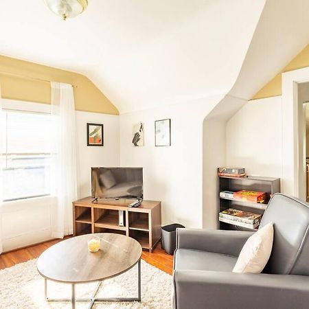 Artist Retreat Near All Rochester Sites エクステリア 写真